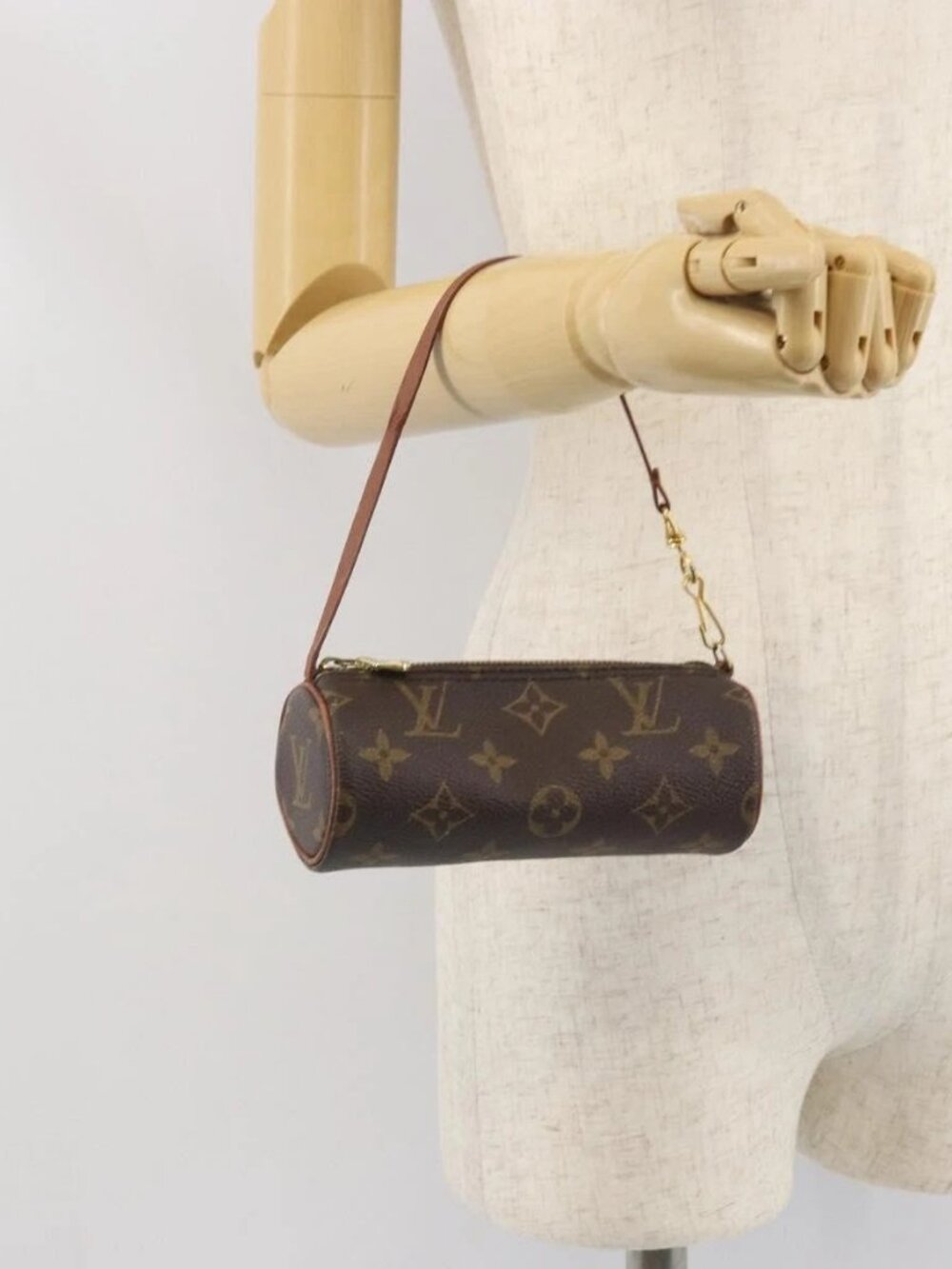 LOUIS VUITTON Monogram Papillon Pouch LV Auth 168953 - Picture 15 of 16